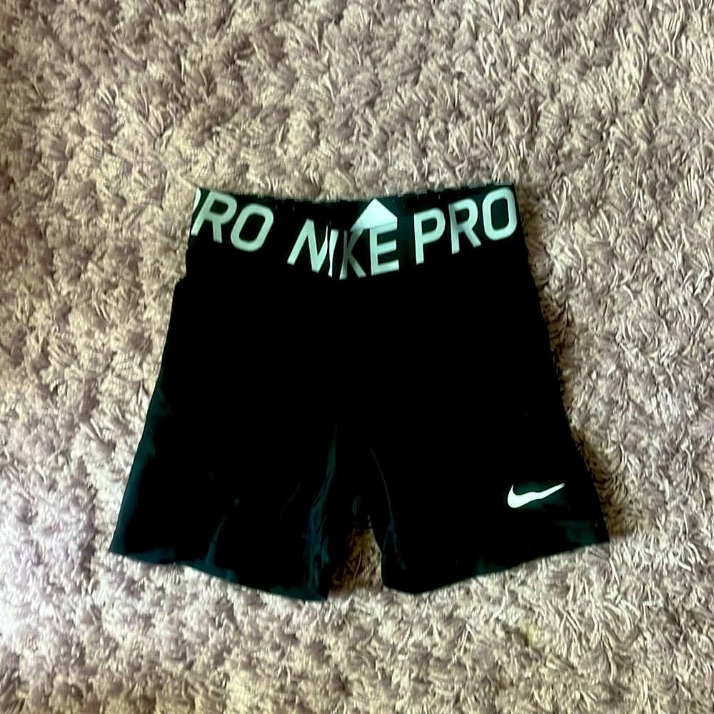 Black Nike pros